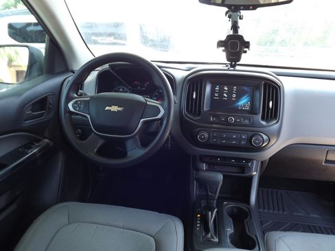 Used 2017 Chevrolet Colorado W/T w/ WT Convenience Package RWD image 17