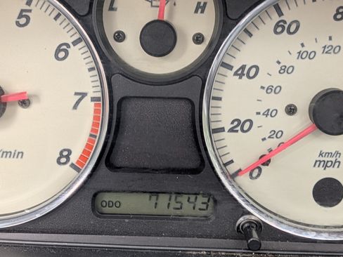 Used 2001 MAZDA MX-5 Miata image 6