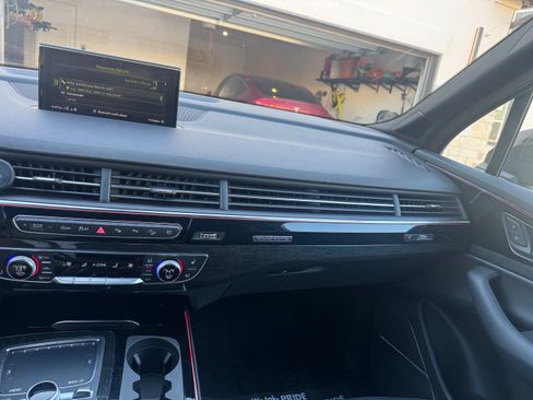 Used 2019 Audi Q7 3.0T Prestige w/ Prestige Package image 5