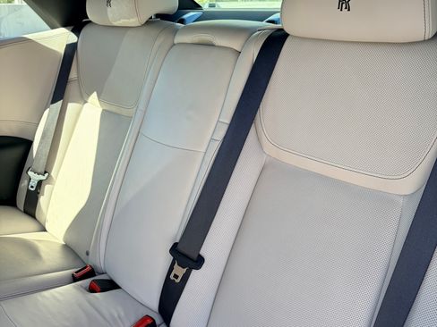 Used 2017 Rolls-Royce Ghost image 16