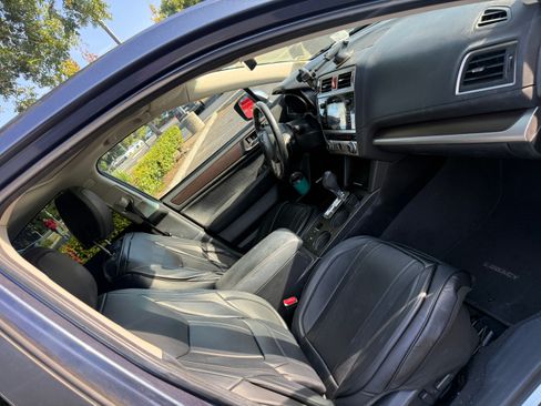 Used 2017 Subaru Legacy 2.5i Limited AWD/4WD image 6