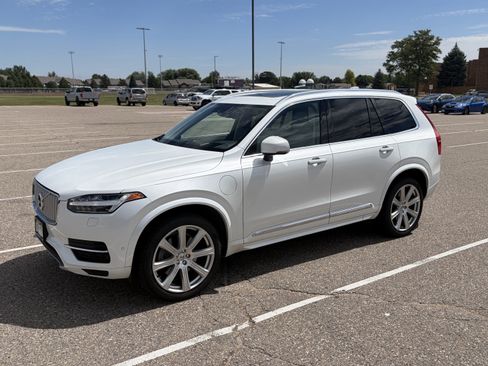 Used 2017 Volvo XC90 T8 Inscription w/ Luxury Package AWD/4WD image 1