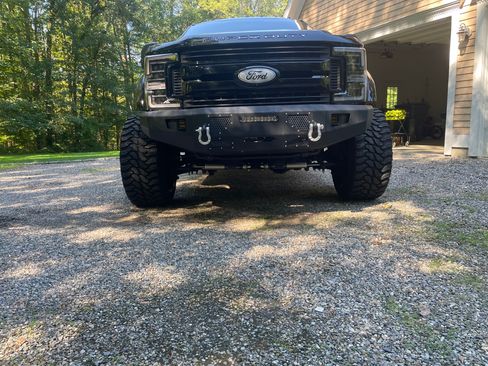 Used 2019 Ford F450 XL w/ STX Appearance Package image 2