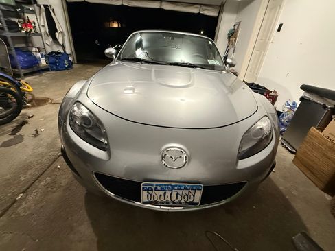 Used 2010 MAZDA MX-5 Miata Grand Touring w/ Premium Pkg image 14