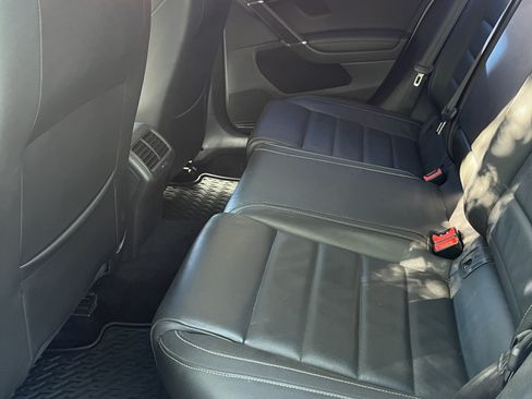 Used 2016 Volkswagen Golf R Hatchback Sedan 4D w/ Driver Assistance Package image 16