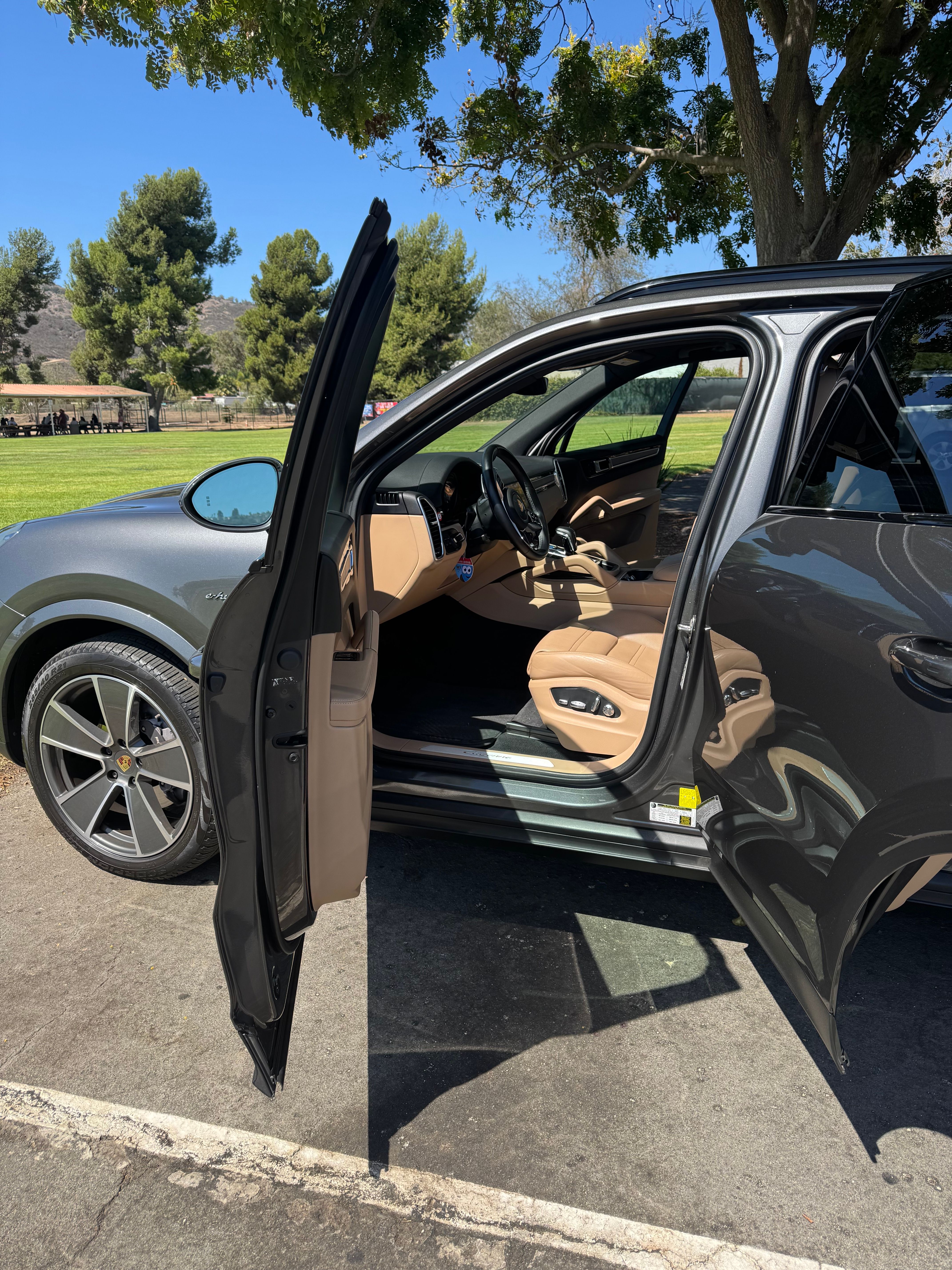 Used 2021 Porsche Cayenne E-Hybrid AWD/4WD image 12