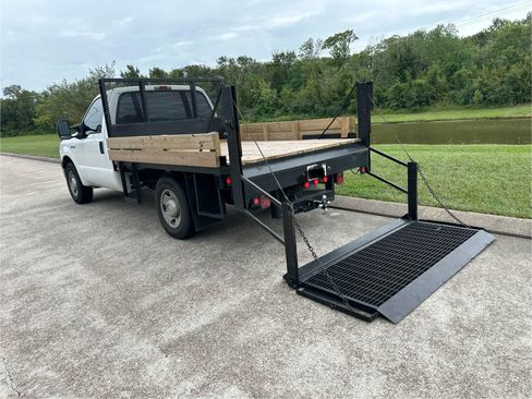 Used 2006 Ford F250 XL image 5