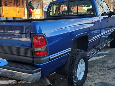 Used 1996 Dodge Ram 2500 Truck 4x4 Club Cab image 2