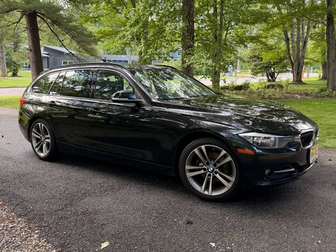 Used 2014 BMW 328d xDrive Wagon AWD/4WD image 4