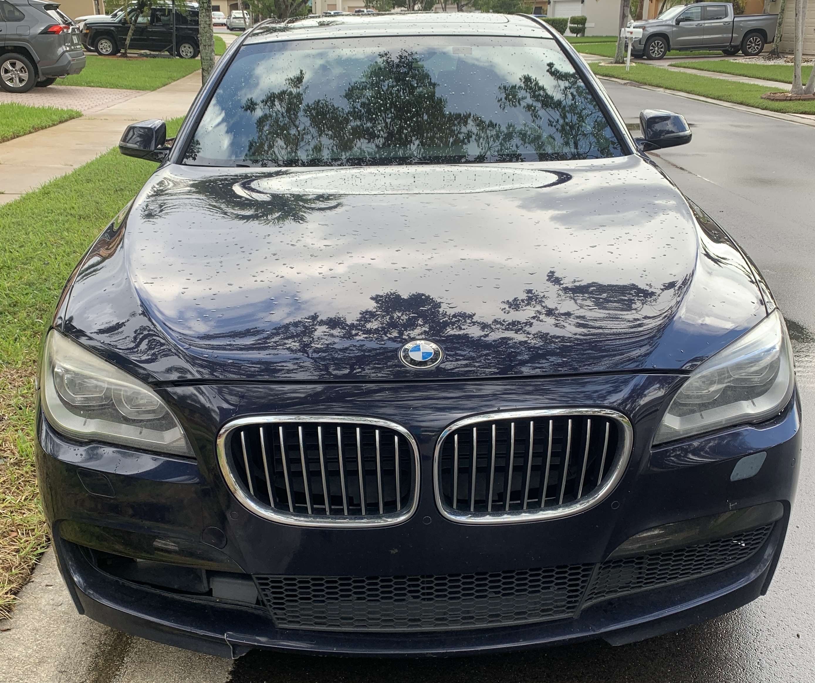 Used 2014 BMW 750i RWD image 1