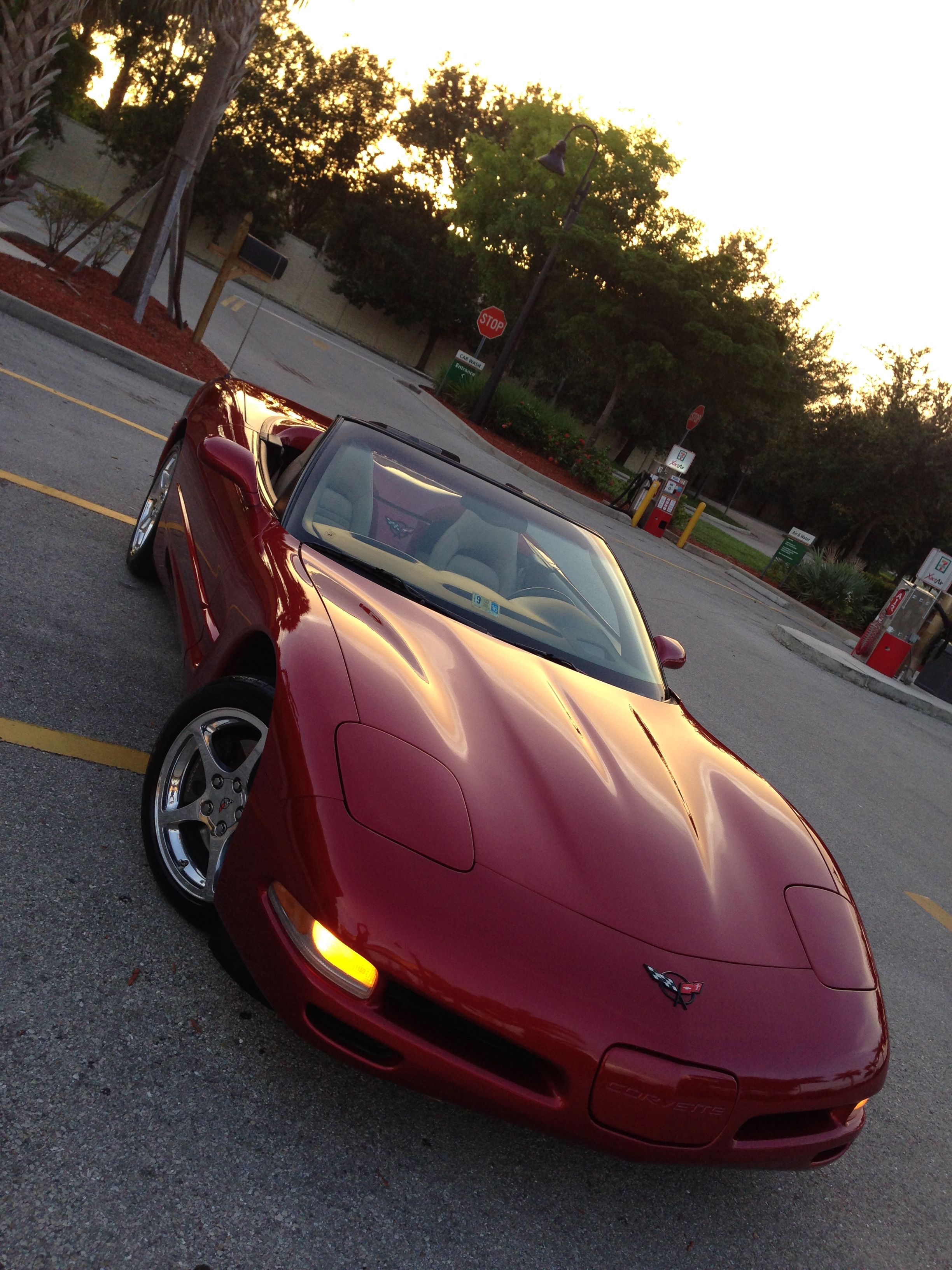 Used 2001 Chevrolet Corvette Convertible w/ Preferred Equipment Group2 RWD image 5