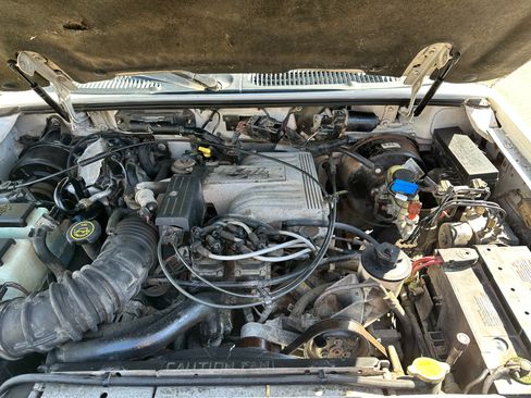 Used 2000 Ford Explorer Limited image 14