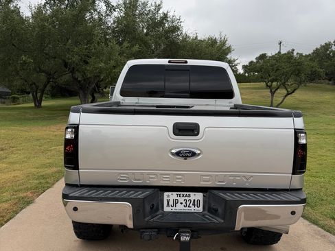 Used 2015 Ford F250 Lariat w/ Lariat Ultimate Package AWD/4WD image 6