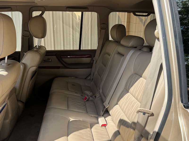 Used 2002 Lexus LX 470 4WD image 9