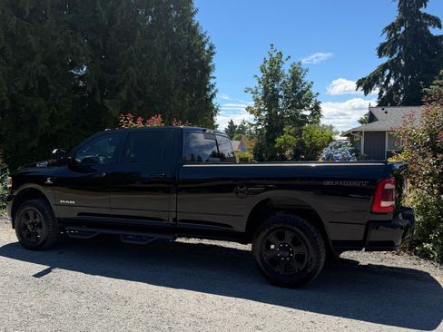 Used 2021 RAM 3500 Big Horn w/ Level 2 Equipment Group AWD/4WD image 1