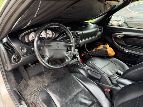 Used 2000 Porsche 911 Cabriolet image 9