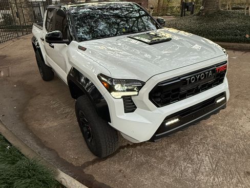 Used 2025 Toyota Tacoma TRD Pro image 1