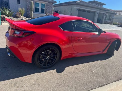 Used 2024 Toyota GR86 Premium image 5