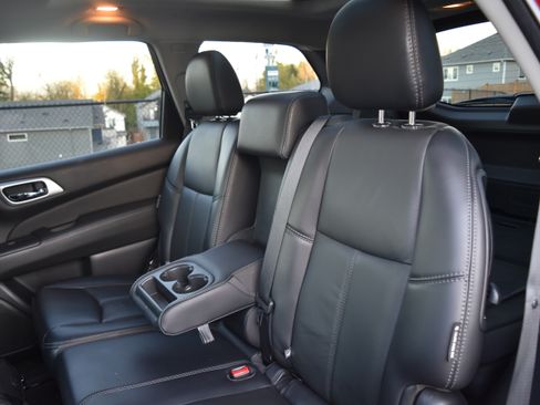 Used 2018 Nissan Pathfinder SL w/ SL Premium Package image 21