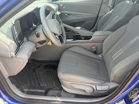Used 2022 Hyundai Elantra Blue w/ Cargo Package FWD image 15
