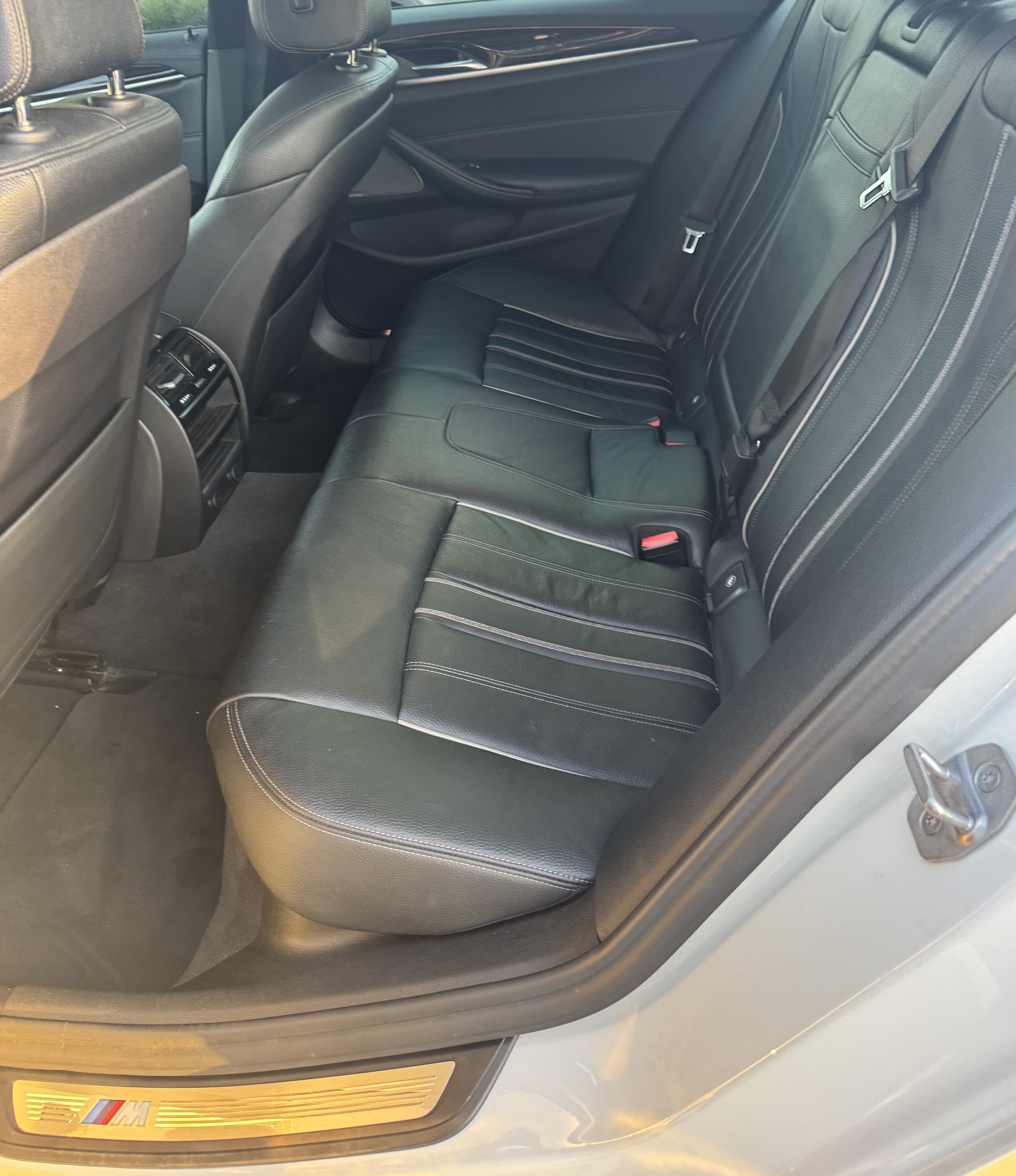Used 2017 BMW 540i RWD image 28