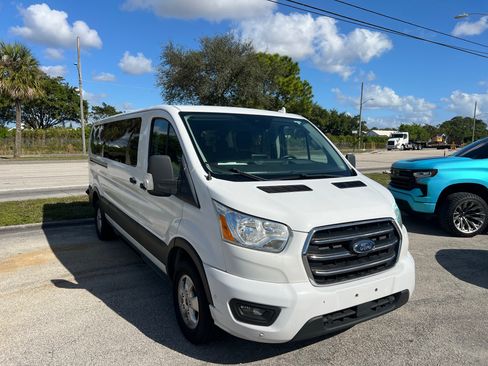 Used 2020 Ford Transit 350 XLT image 4