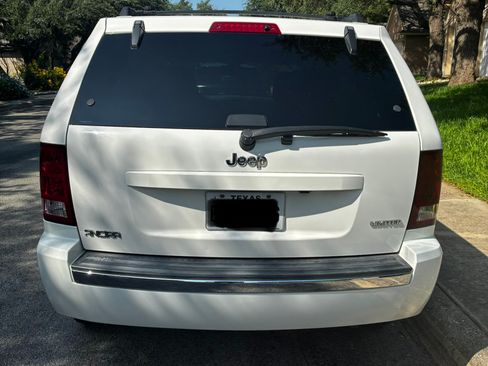 Used 2005 Jeep Grand Cherokee Limited RWD image 4