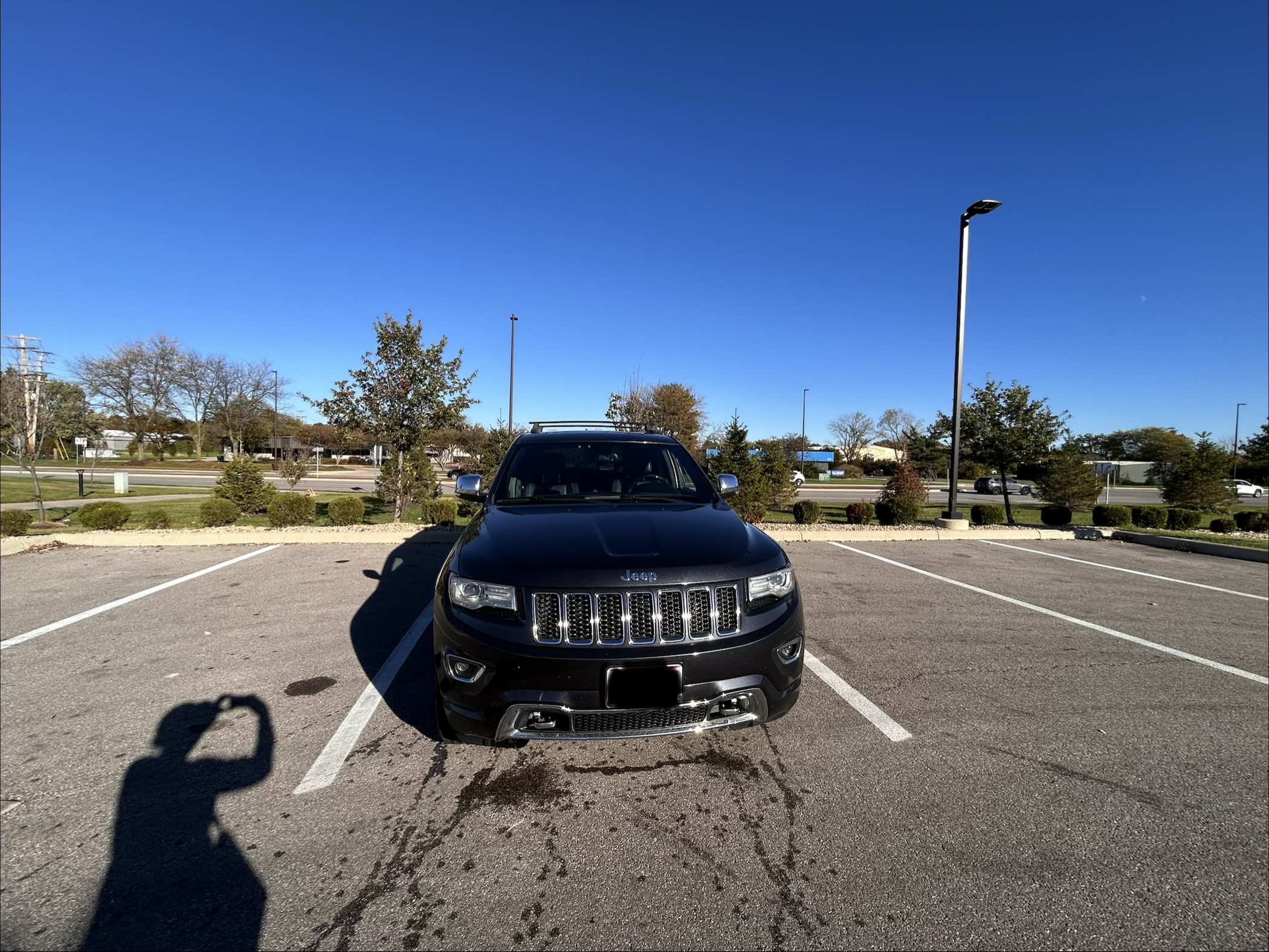 Used 2014 Jeep Grand Cherokee Overland AWD/4WD image 4