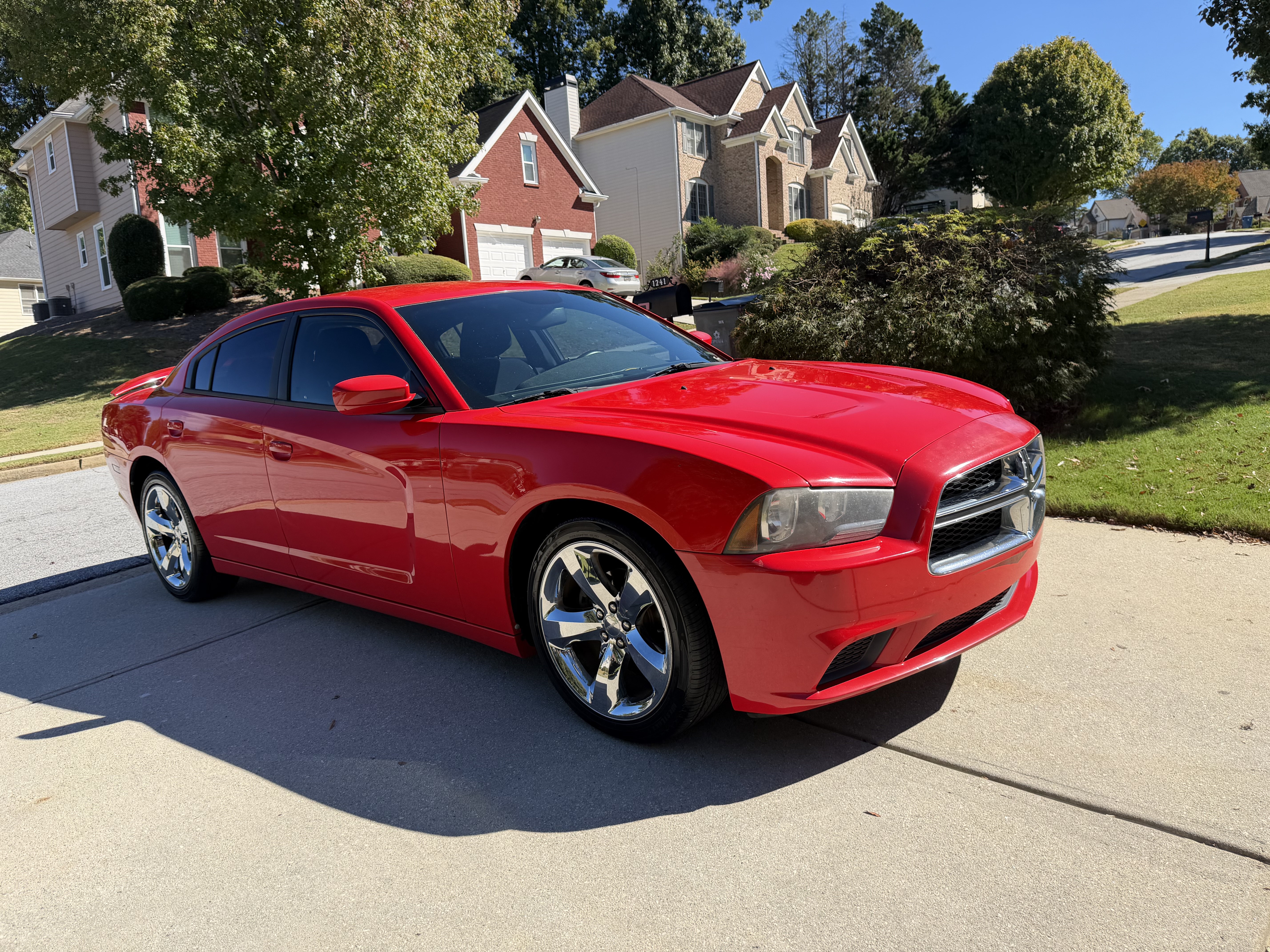 Used 2014 Dodge Charger SE RWD image 8