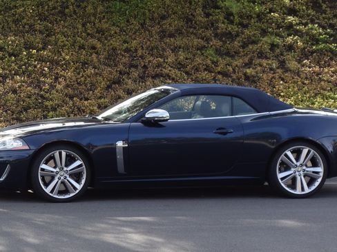 Used 2010 Jaguar XKR R RWD image 1