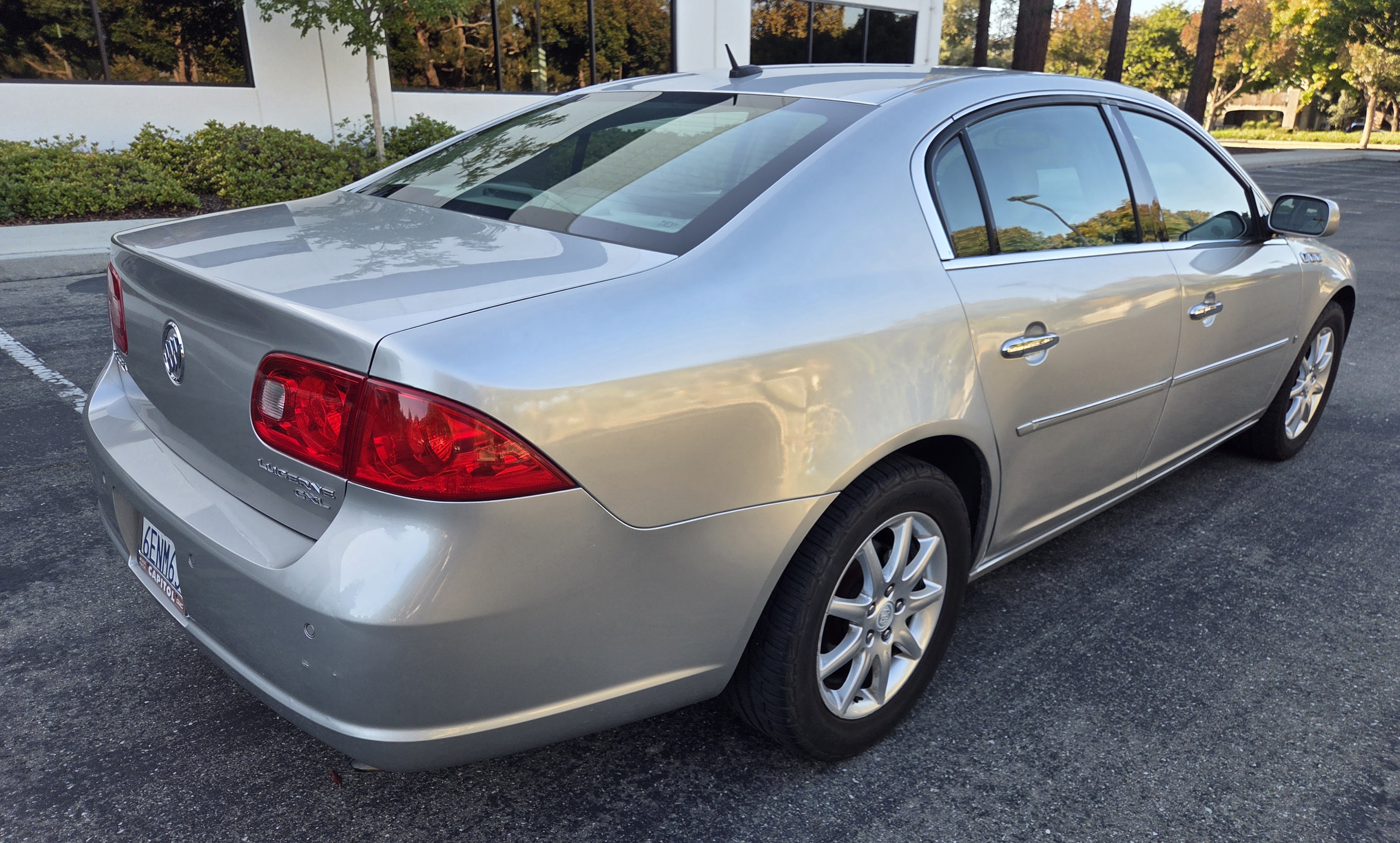 Used 2008 Buick Lucerne CXL w/ Driver Confidence Package FWD image 10
