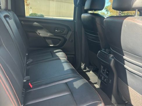 Used 2021 Nissan Titan PRO-4X w/ Pro-4x Convenience Package AWD/4WD image 5
