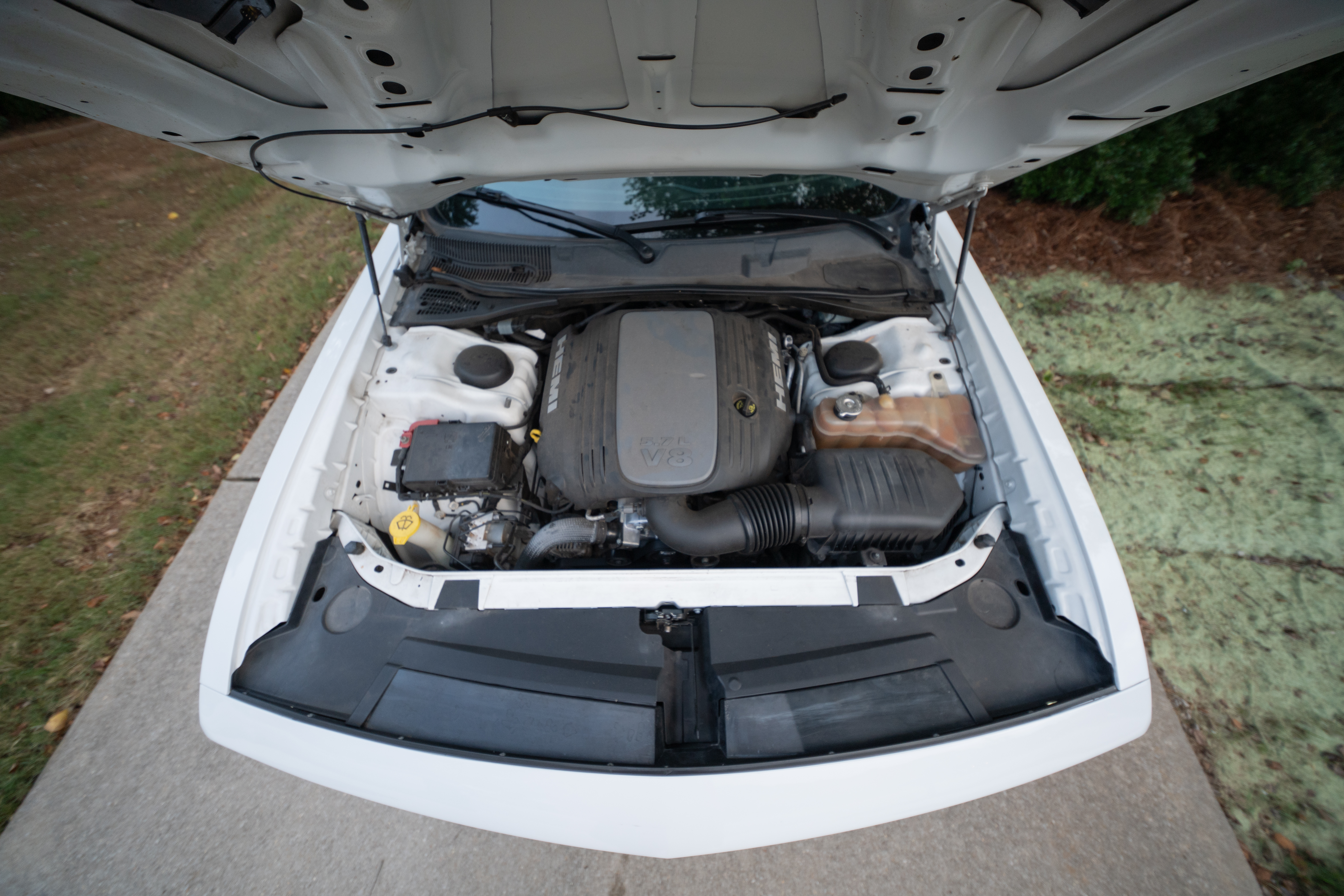 Used 2018 Dodge Challenger R/T RWD image 23
