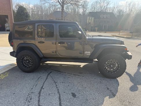 Used 2020 Jeep Wrangler Unlimited Sport S image 6