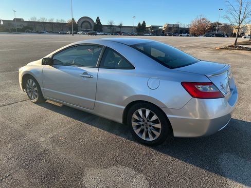 Used 2010 Honda Civic EX-L image 10
