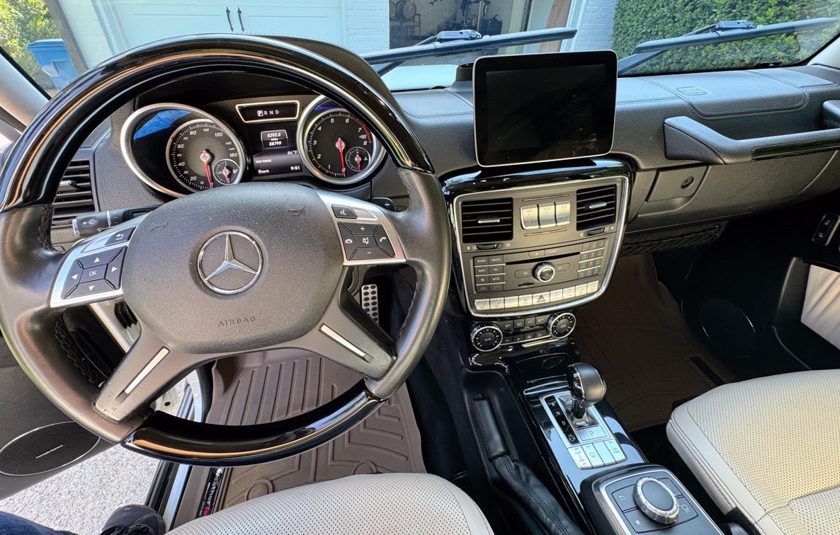Used 2017 Mercedes-Benz G 550 w/ Night Package image 11