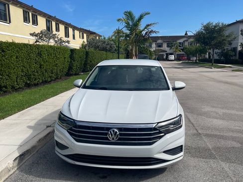 Used 2019 Volkswagen Jetta S FWD image 2