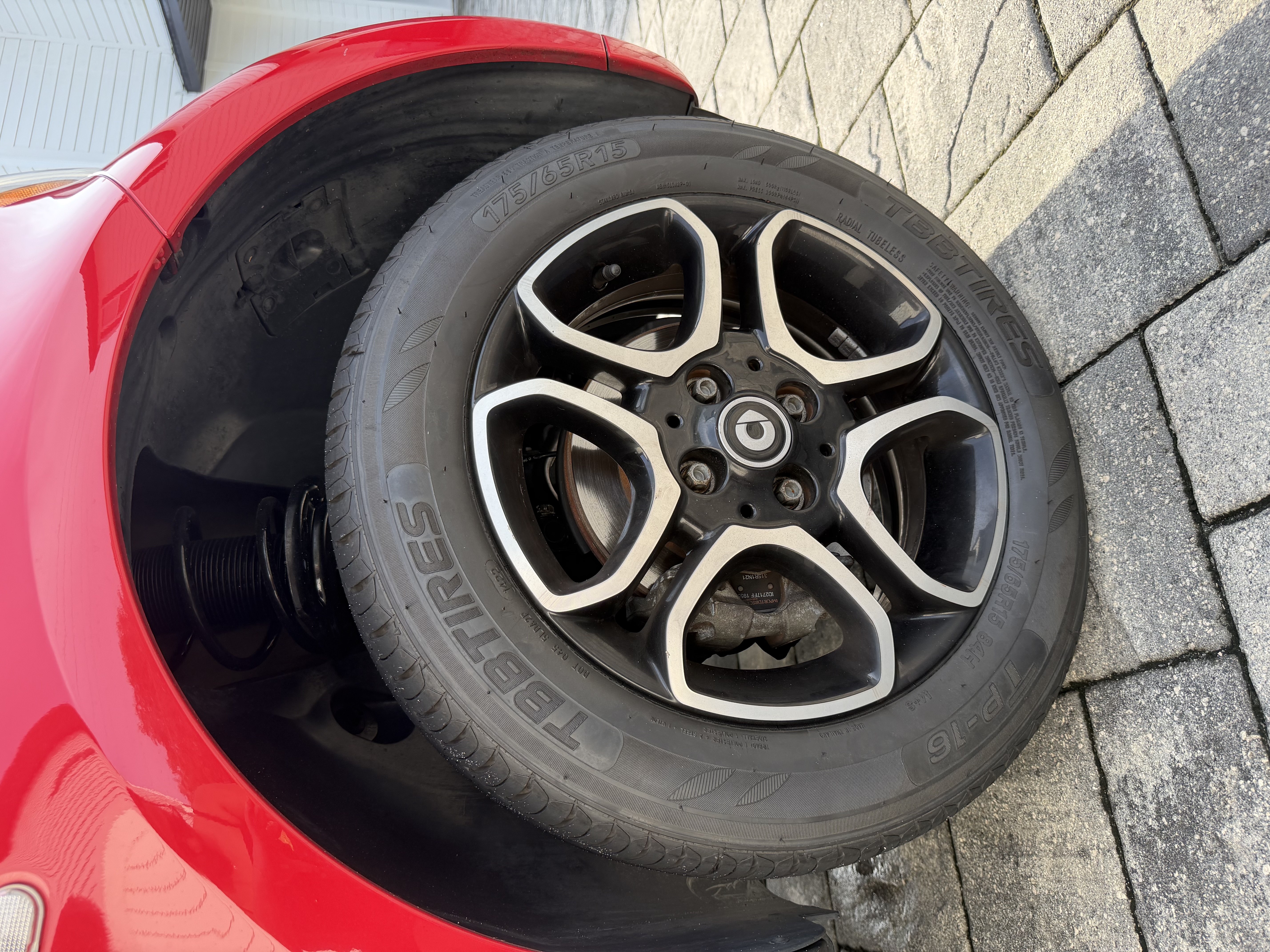 Used 2016 smart fortwo Prime RWD image 20