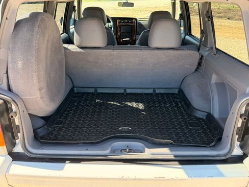 Used 1998 Jeep Cherokee 4WD 4-Door image 14