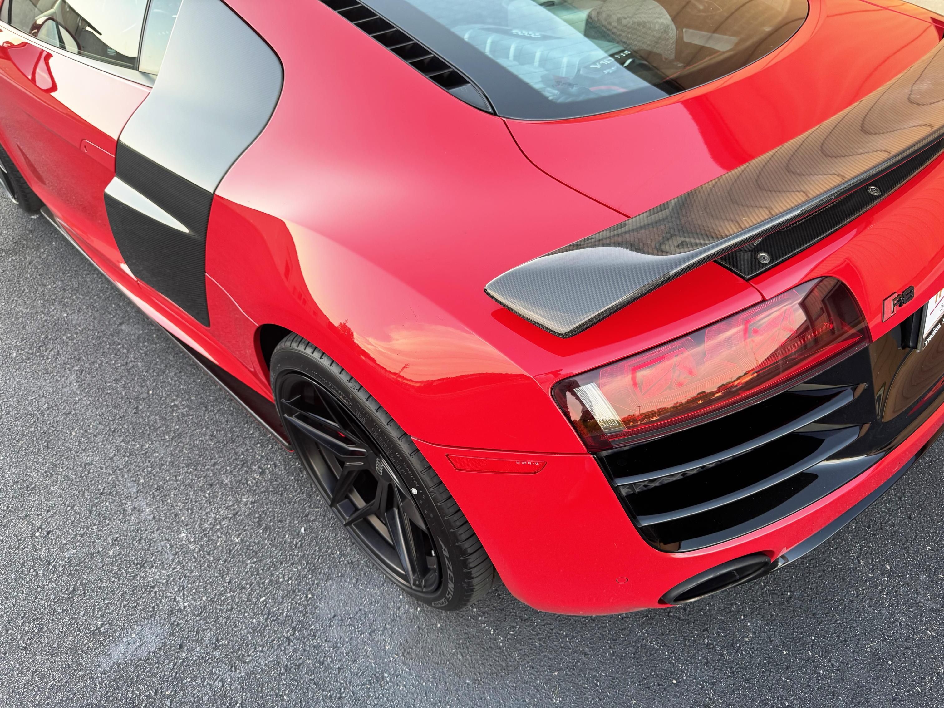 Used 2011 Audi R8 V10 AWD/4WD image 5