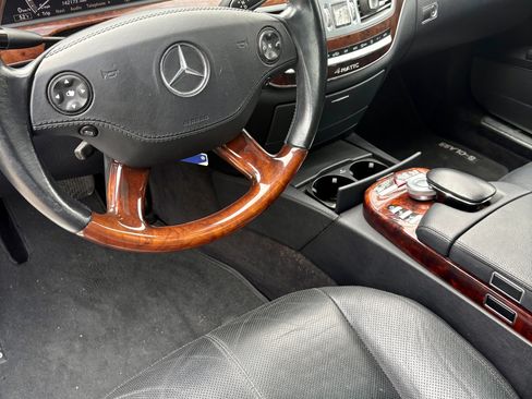 Used 2008 Mercedes-Benz S 550 4MATIC image 10