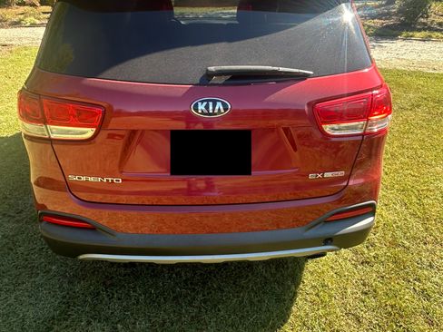 Used 2016 Kia Sorento EX w/ EX Premium Package image 9