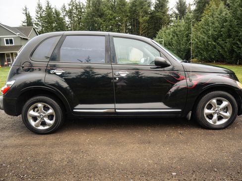 Used 2003 Chrysler PT Cruiser image 10