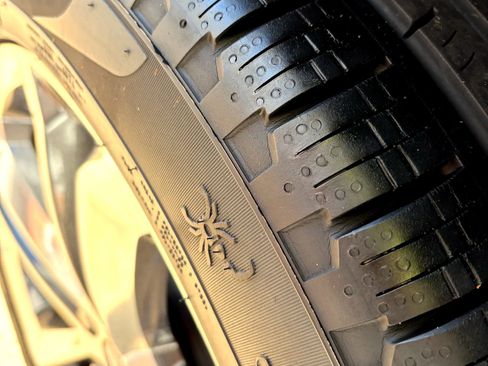 Used 2017 Ford Edge Sport image 9