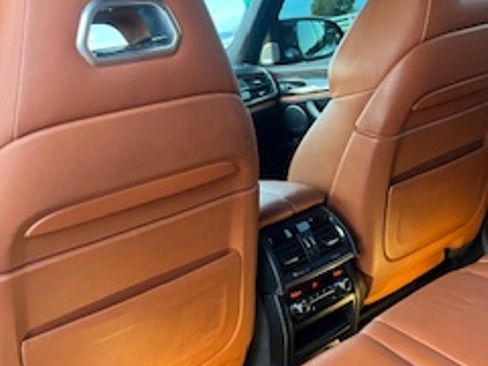 Used 2016 BMW X5 M image 23