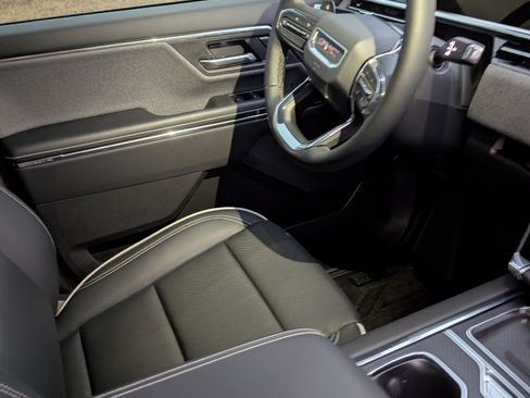 Used 2026 GMC Sierra EV Elevation image 6