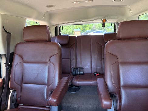 Used 2015 Chevrolet Tahoe LTZ RWD image 19
