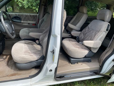 Used 1999 Chevrolet Venture Extended w/ Preferred Equipment Group 2 image 12