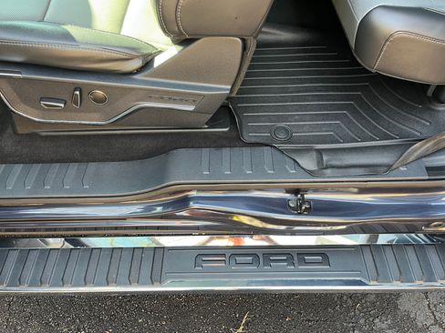 Used 2021 Ford F150 Lariat w/ Equipment Group 502A High image 30