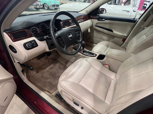 Used 2008 Chevrolet Impala SS image 11